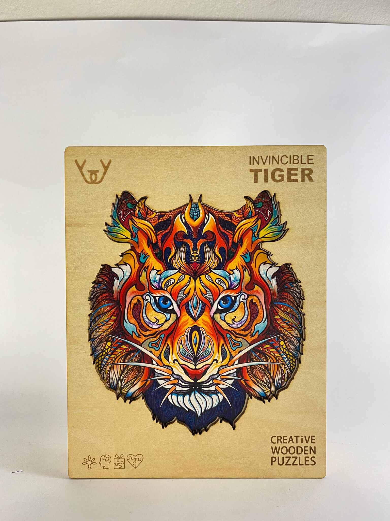 Nepřemožitelný tygr (Invincible Tiger)